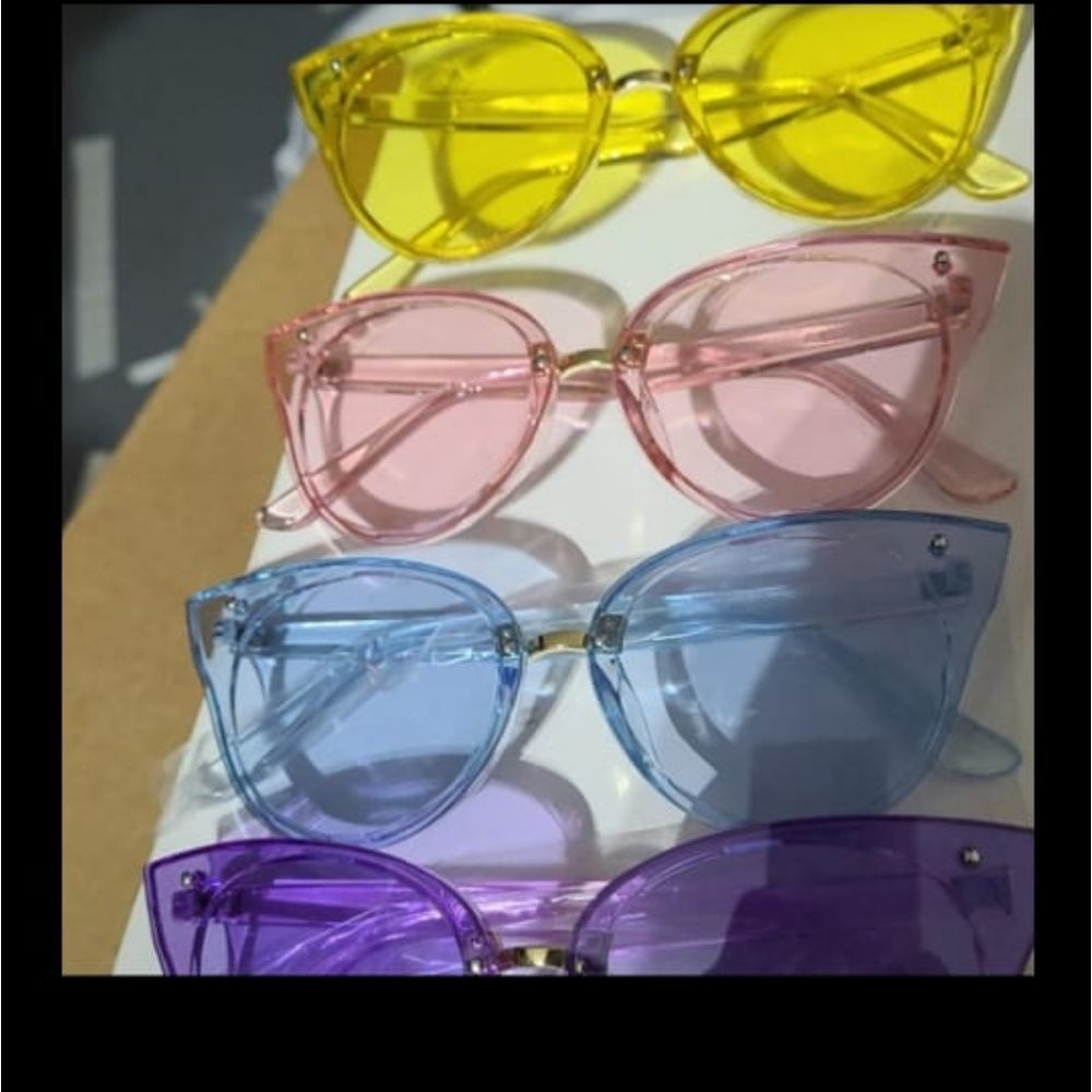 New Cat Style woman. Fashion trendy Sunglasses fra